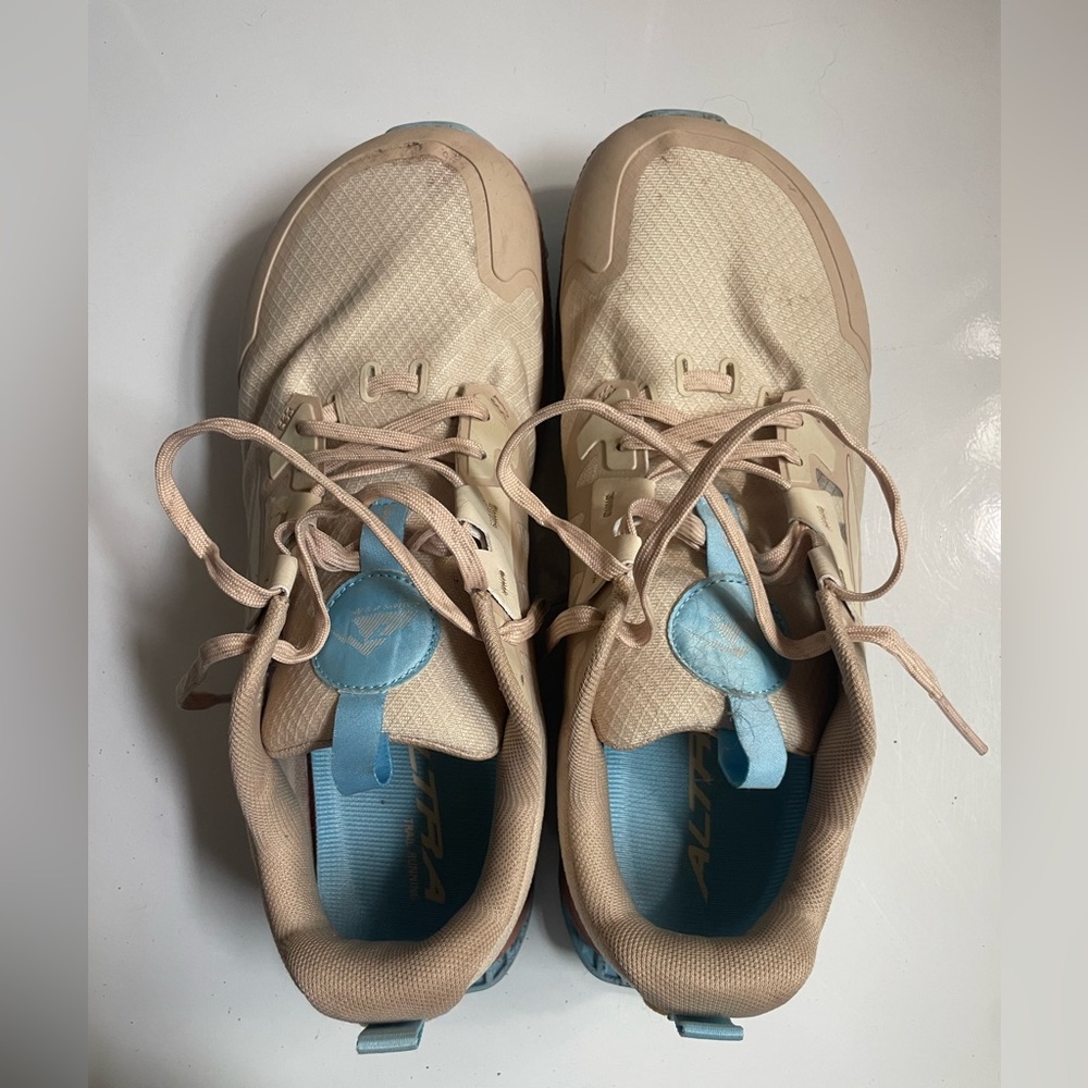 Altra Women’s Lone Peak 7